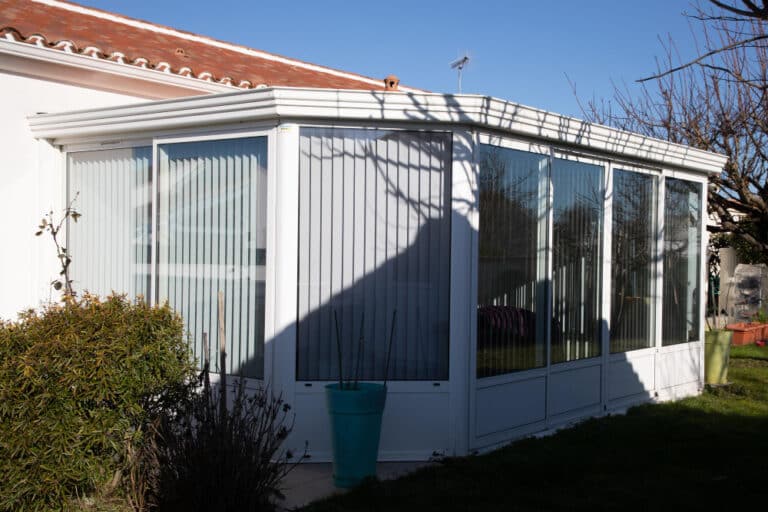 Cerramiento acristalado de terraza en una vivienda
