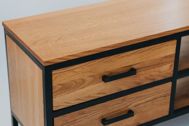 Mueble a medida en madera natural